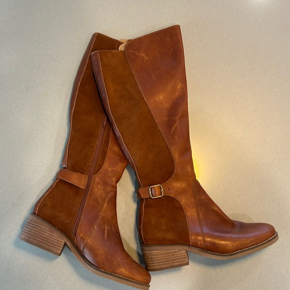 Lucky Brand 8.5 Leather Tall Brown Riding Boots Chestnut Knee High Worn 5x